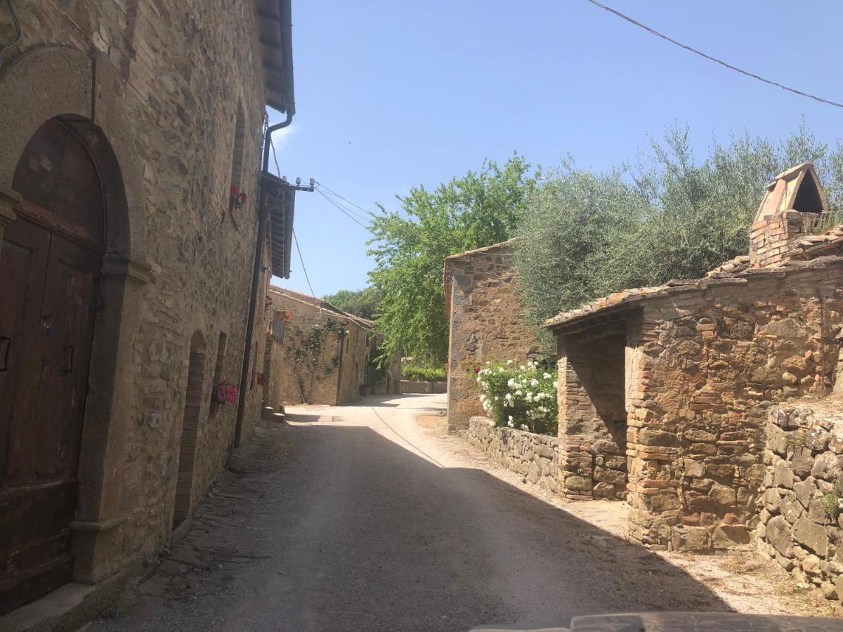 Borgo Villa A Tolli Castelnuovo dellʼAbate Buitenkant foto